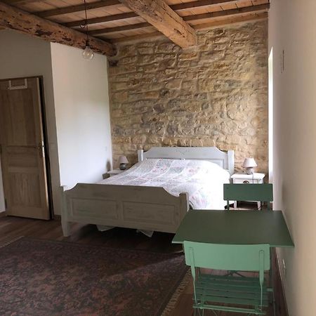 Chambre Du Tilleul - Charme, Confort Et Piscine Sigonce エクステリア 写真