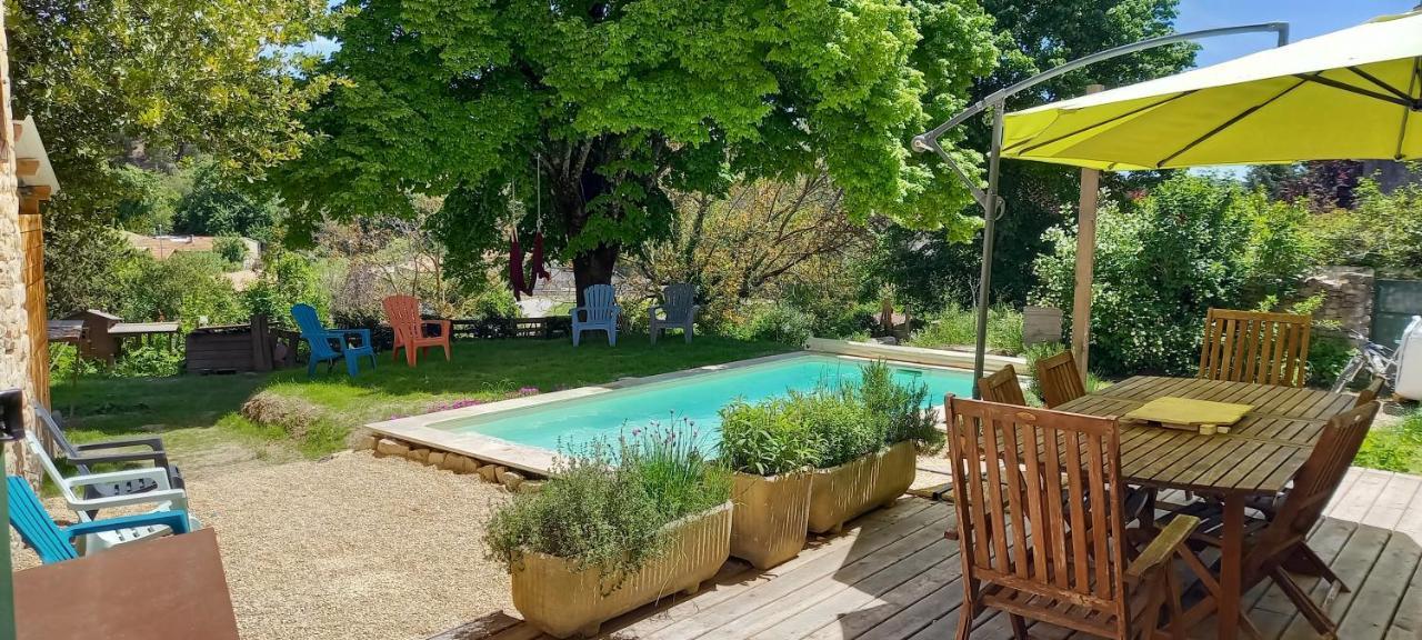 Chambre Du Tilleul - Charme, Confort Et Piscine Sigonce エクステリア 写真